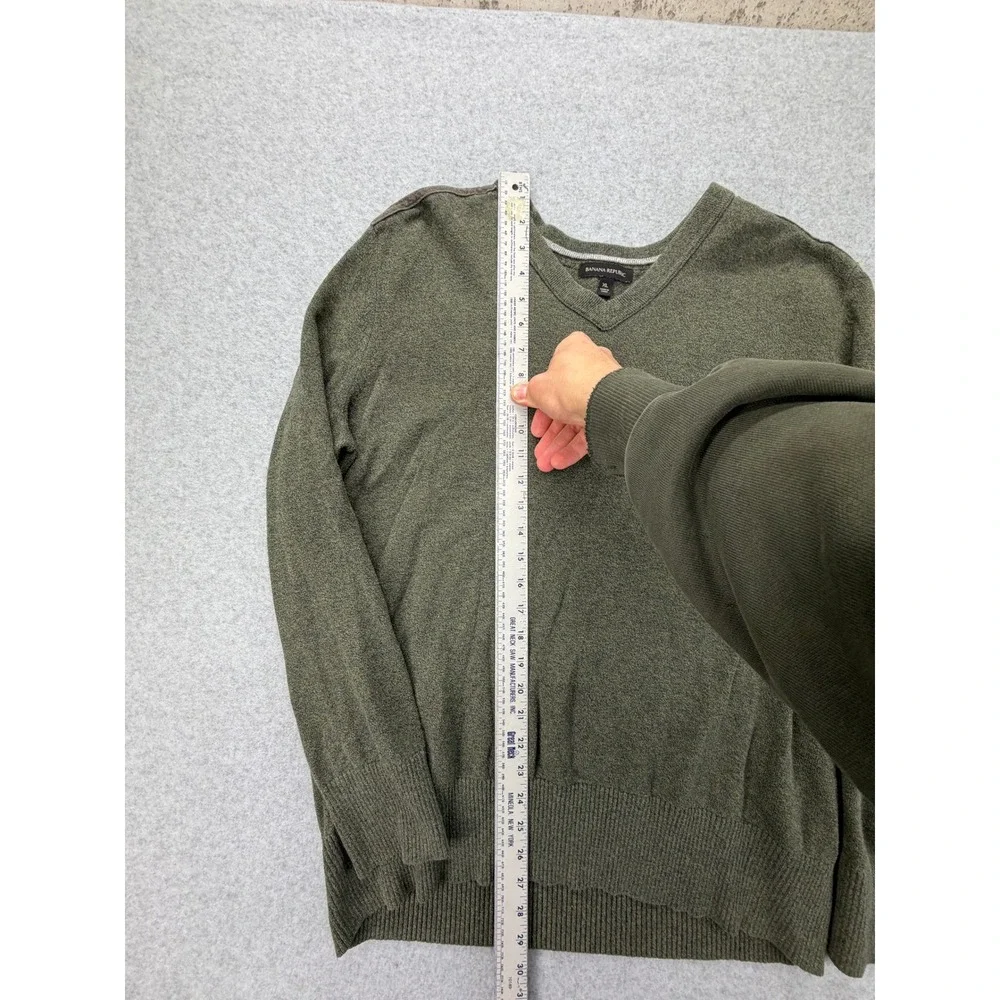 Banana Republic Mens XL Olive Green Cotton V-Neck Sweater Contrast Shoulder Yoke